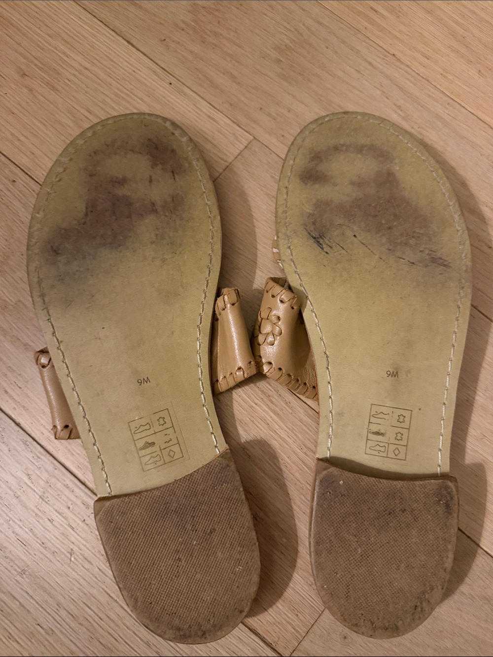 Jack Rogers Tan Tory Whipstitched Leather Thong Sandal size 9 - Picture 4 of 4
